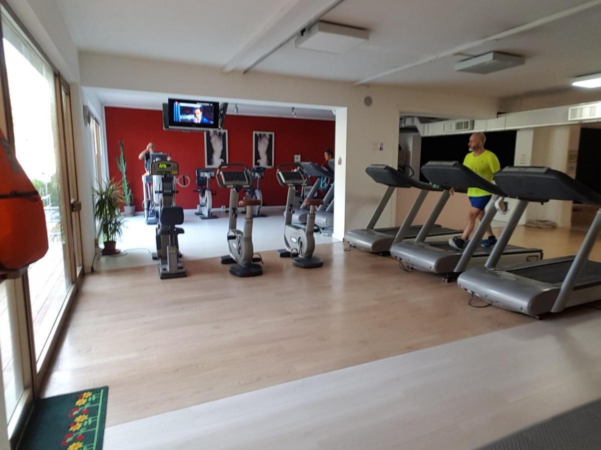 Spazio-Confort-Fitness ปีออมบีโน ภายนอก รูปภาพ
